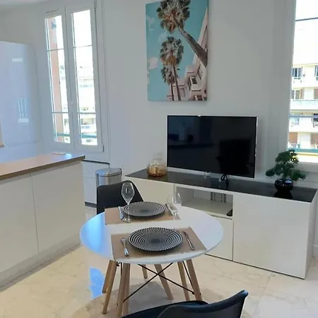 Apartment Enchanteur A Les Pins Juan-les-Pins